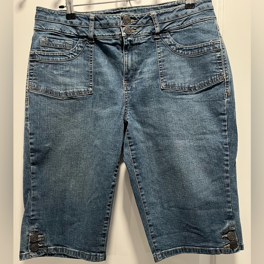 Sonoma Women's Crop Pants Size 14